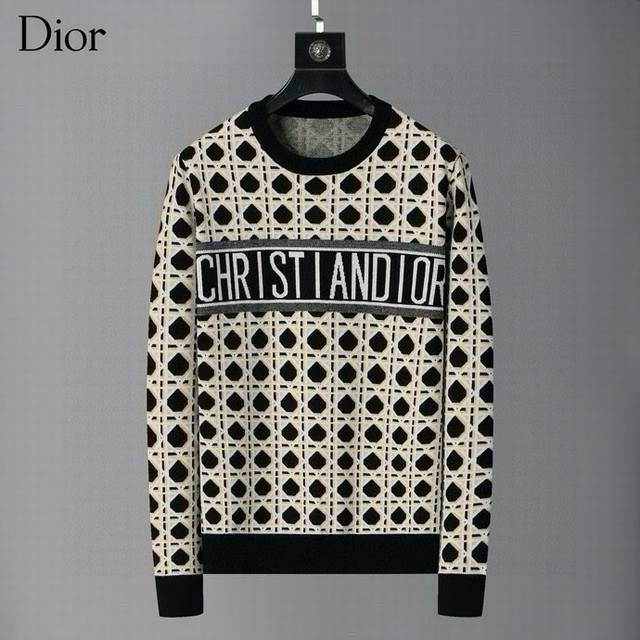 New sweater Style number: 3111 Color: black, white Size: M