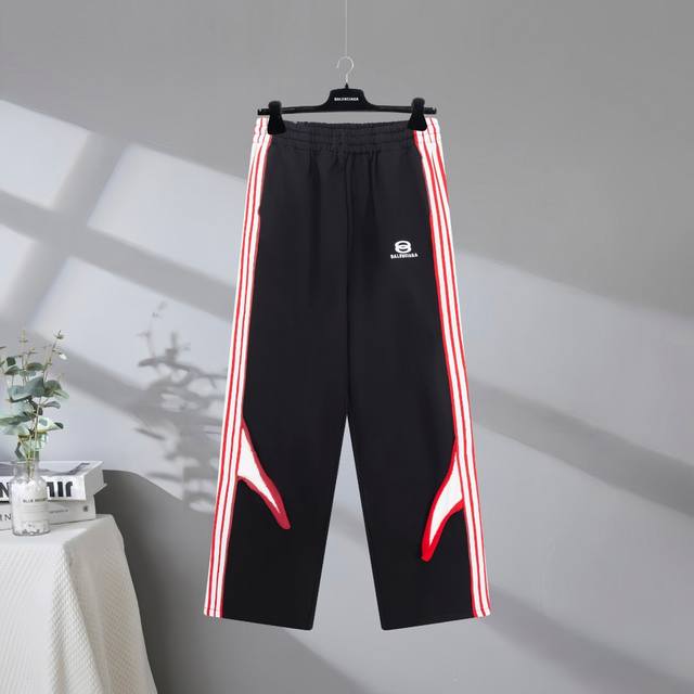 C09# Top quality in the market Balenciaga 2025Ss five-bar double-ring embroidere