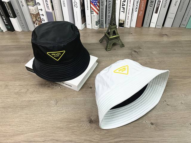9702# #Prada Prada fisherman hat classic basin hat unisex sun hat street shot# O