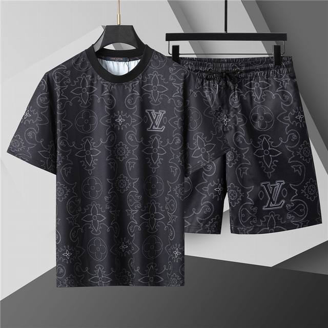 2025 Spring and Summer New T-shirt. Men's round neck classic logo lapel uses imp