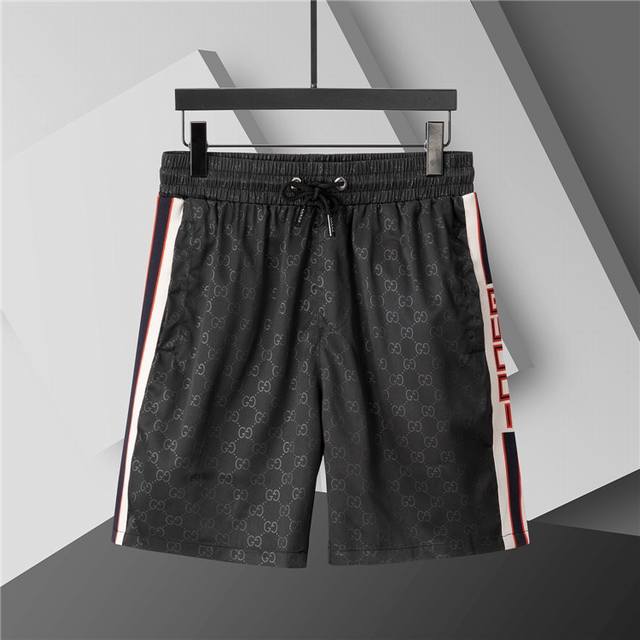 2025 Spring and Summer New T-shirt. Men's round neck classic logo beach pants, u