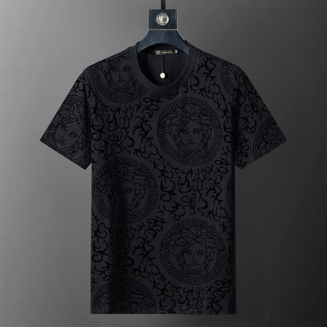 New T-shirt with flocking printing, exquisite workmanship, synchronized with th