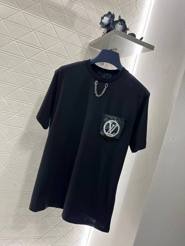 A615Louis Vuitto*2025 New Arrival. Round neckline, sequined chain, custom-made.