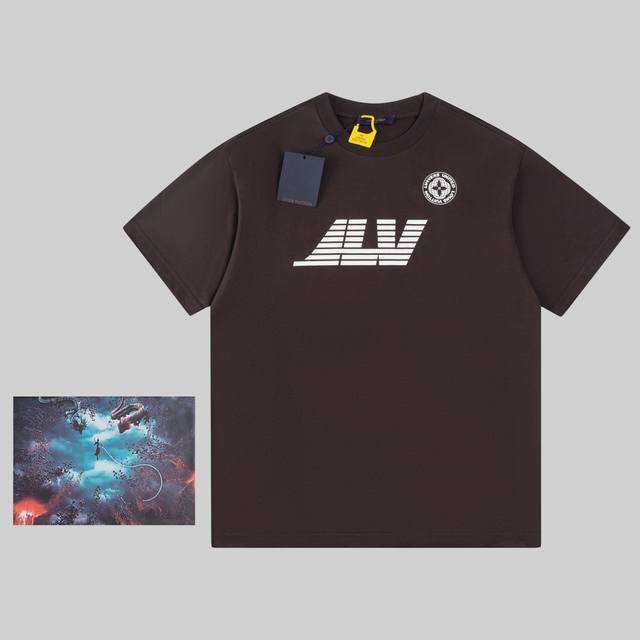 Special Price: 70 RMB. No Returns or Exchanges. Lu Compass Crew Neck Short Sleev