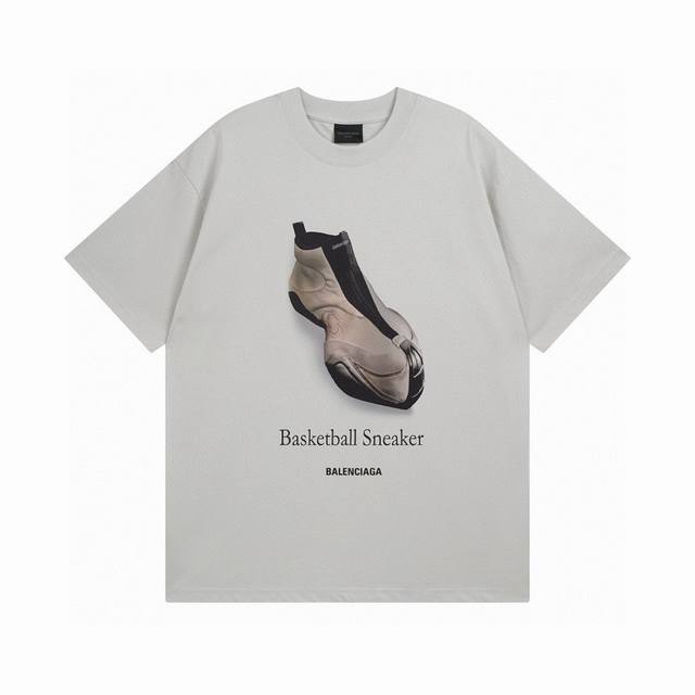 Balenciaga 2025 Ss Shoes front and back direct-printed short-sleeved T-shirt. Th
