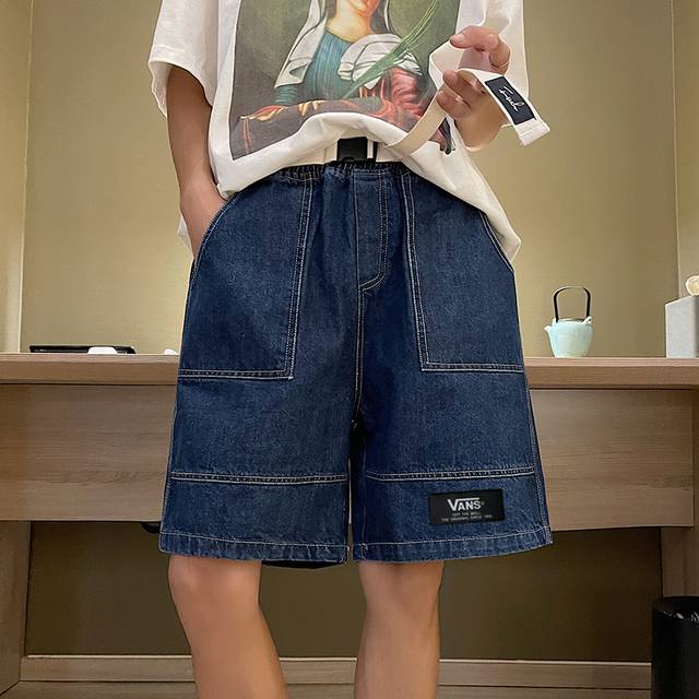 Vans new summer style fresh and simple patchwork denim shorts shorts are made of
