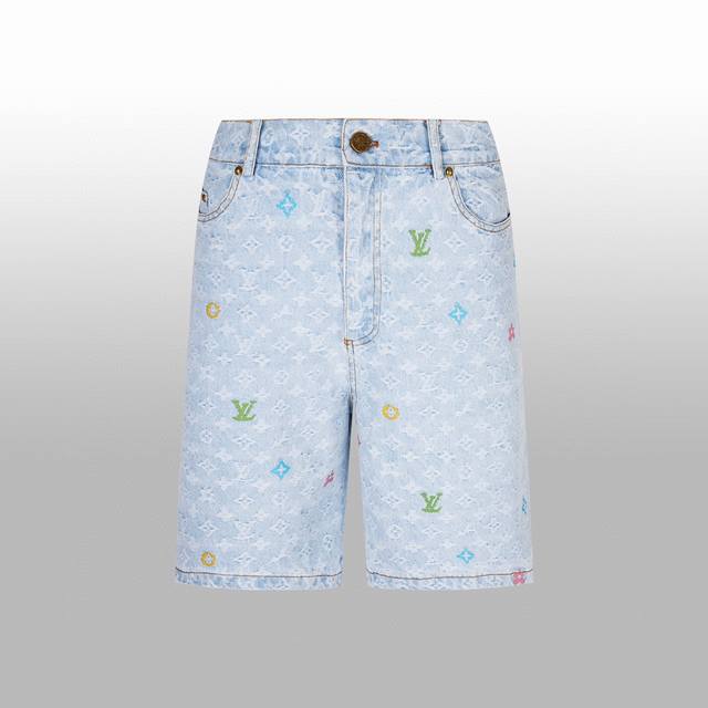 High-Resolution 1V Early Fall Runway Jeans. This 1V
