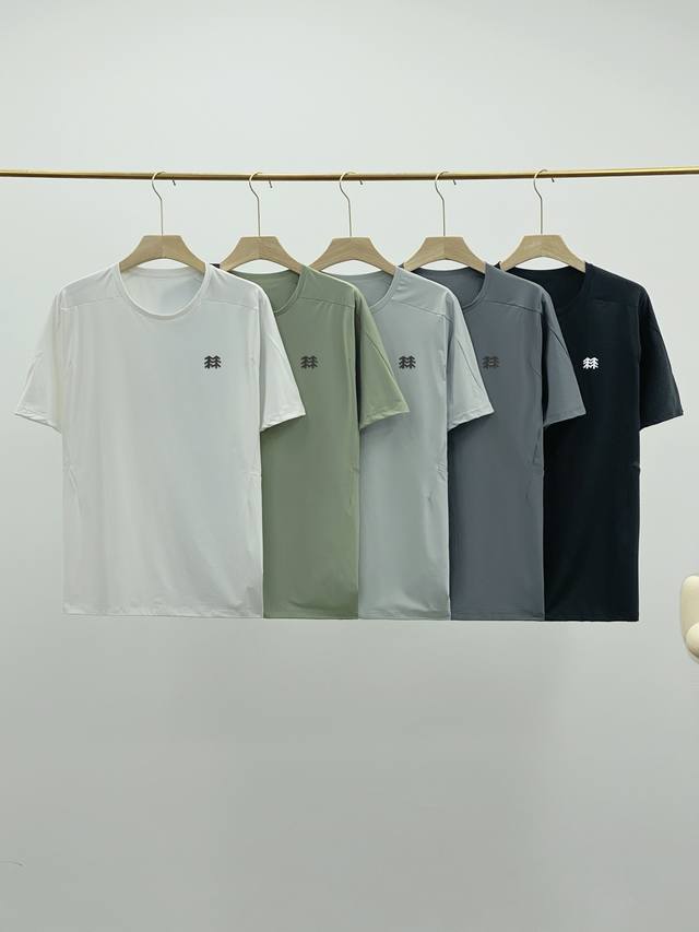 Kolon Sport men's outdoor quick-drying breathable short-sleeved T-shirt uses the