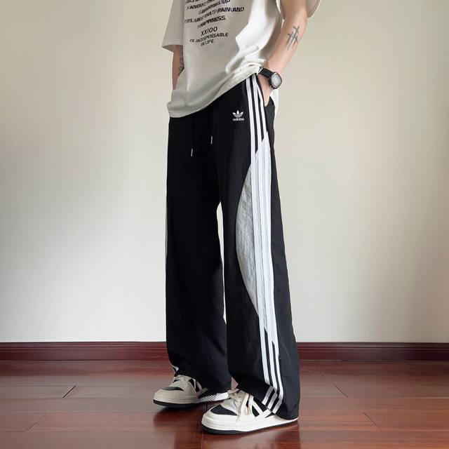 Clover 25Ss high-quality new four-color three-bar summer quick-drying trousers.