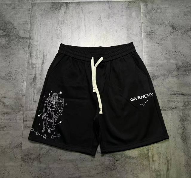 Givenchy twelve zodiac signs versatile casual sports couple shorts. The fabric i