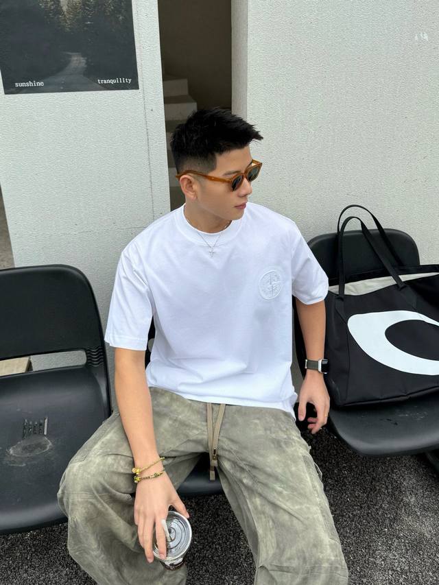 Dior 2025Ss new collaboration with Stone Island, featuring a matching colorblock