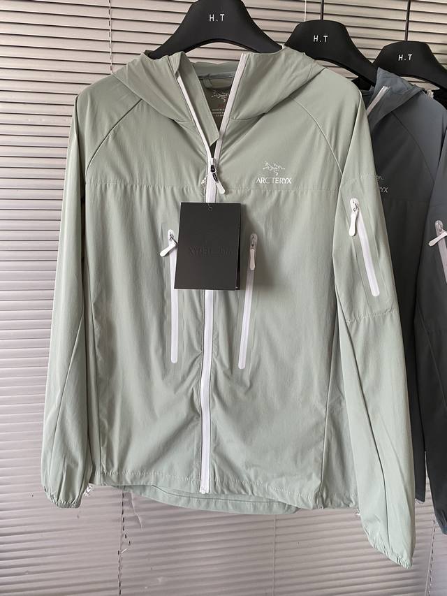 New Arrival! New Summer Couple's Running Collection from Arc'teryx. This breatha