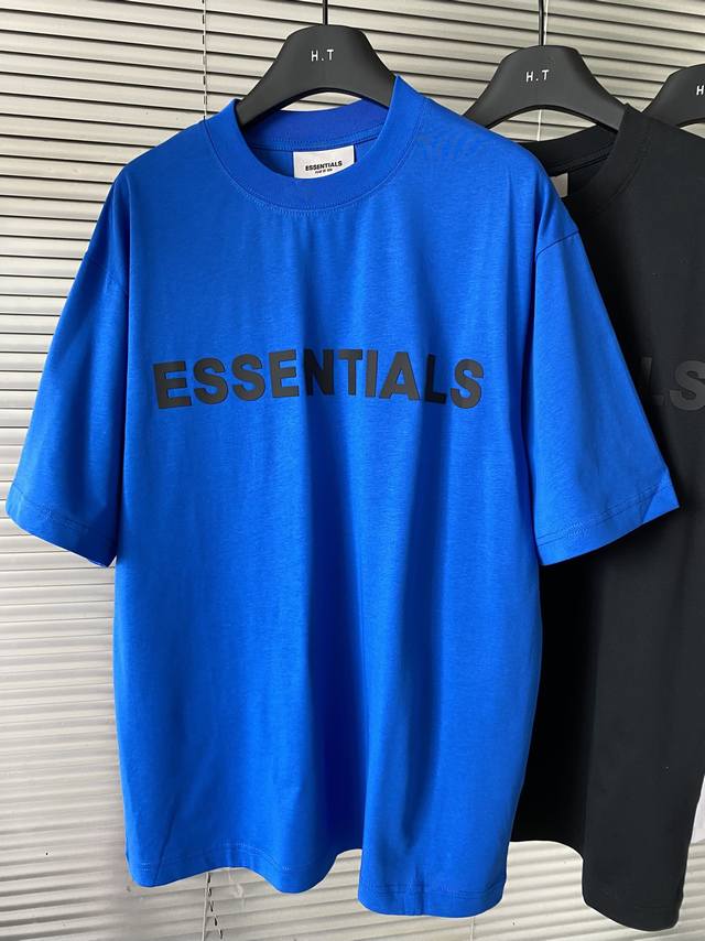 New chest lettering! Fog Fear Of God's short-sleeved Essentials double-threaded,