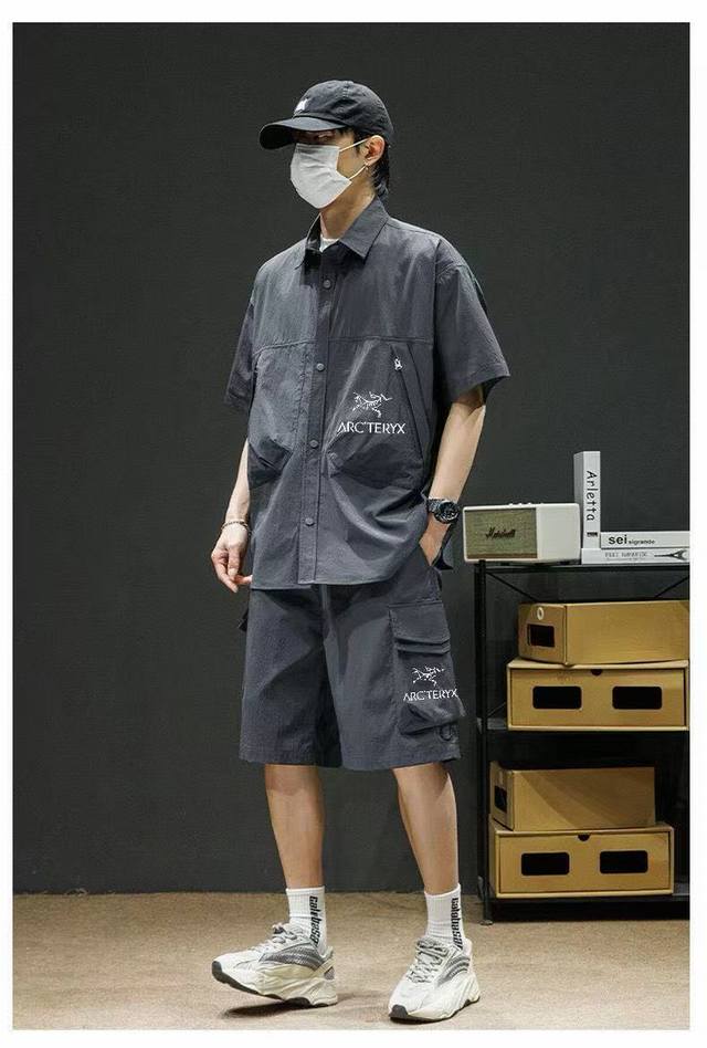 New Arc'Teryx 2025 Summer Classic Hand-Seamed Men's Outdoor Loose-Fit Short-Slee