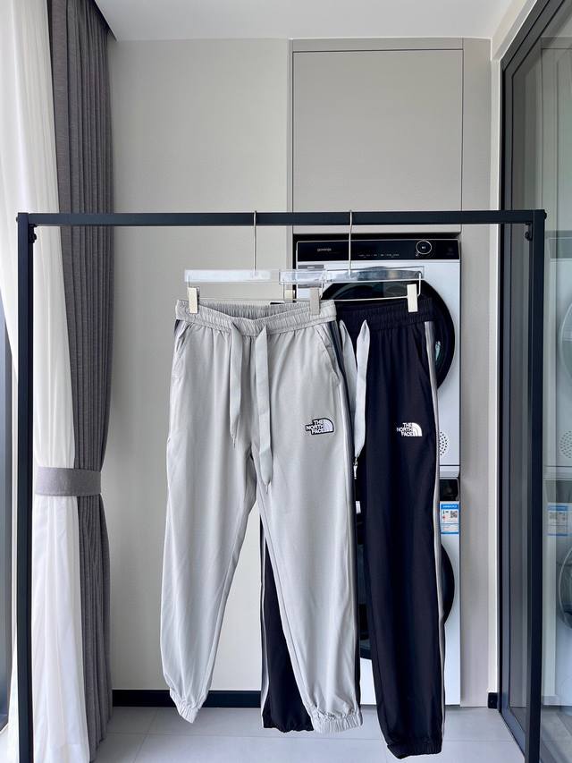 Pants are a new trend! Comfortable fabric, crisp and stylish, with a fabric stru