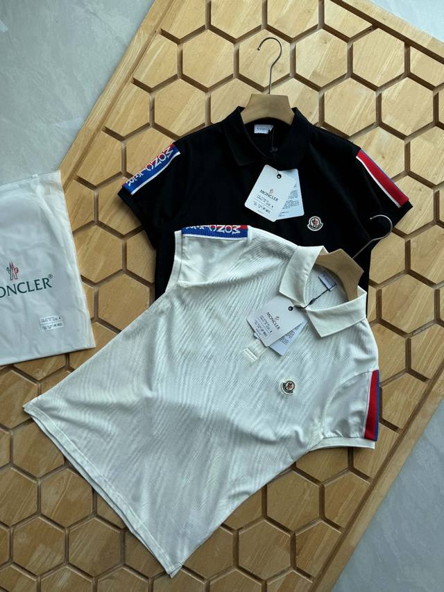 Top-of-the-line Moncler logo-printed lapel polo shirt, now available on the offi