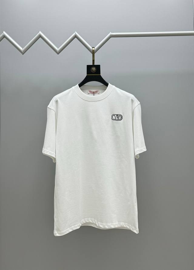 Special price, no refund or exchange. Remaining stock: Xs12, S4, M4, L4 quality