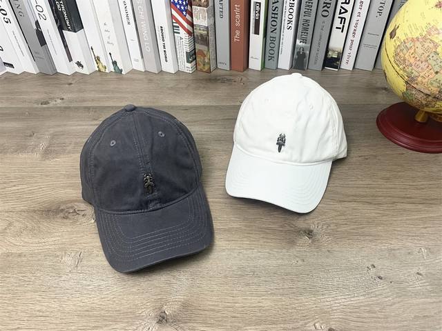 9687 Chrome Hearts classic small logo baseball cap washed hat casual men and wom