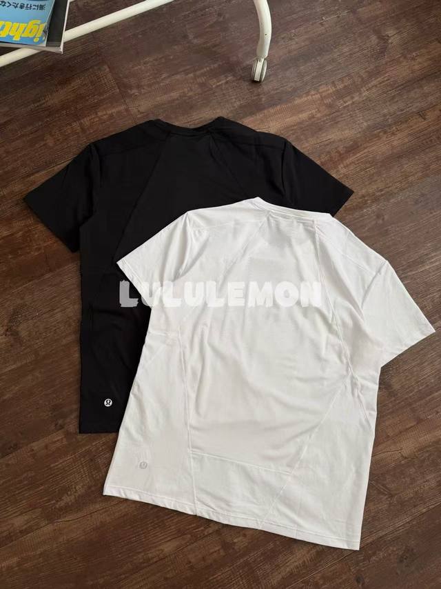 Lululemon mesh paneled functional T-shirt, moisture-wicking and quick-drying, st