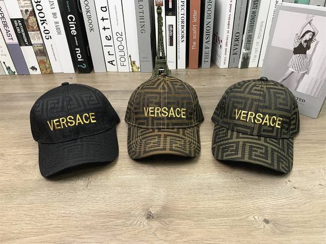 9644 Versac Versac hard top hat casual duckbill cap for men and women to show th