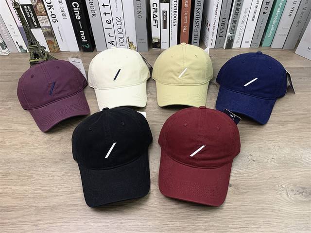 9639 Casual duckbill cap with embroidery and soft top, suitable for men and wome