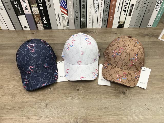 9625 Gucci Gucci full logo hard top baseball cap casual men and women's same sty