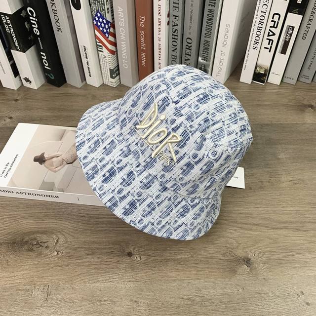9616 Dior Dior full logo blue fisherman hat men and women casual face small hat