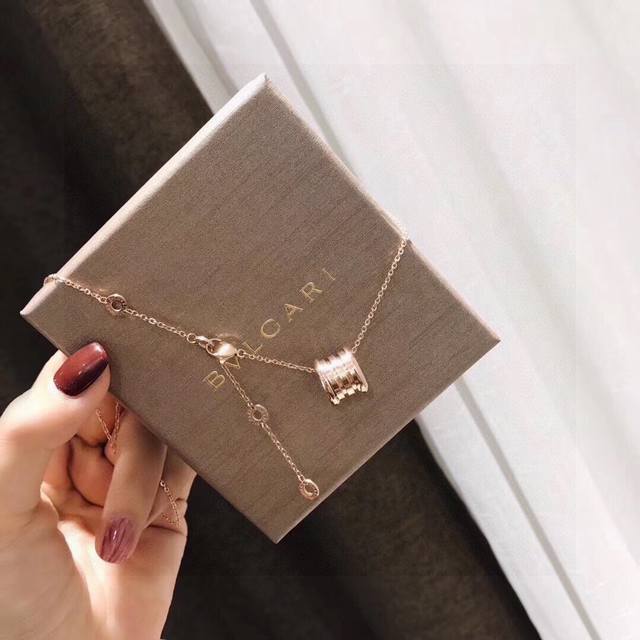 Bvlgari spring necklace with a custom rose gold version. Hypoallergenic, absolut
