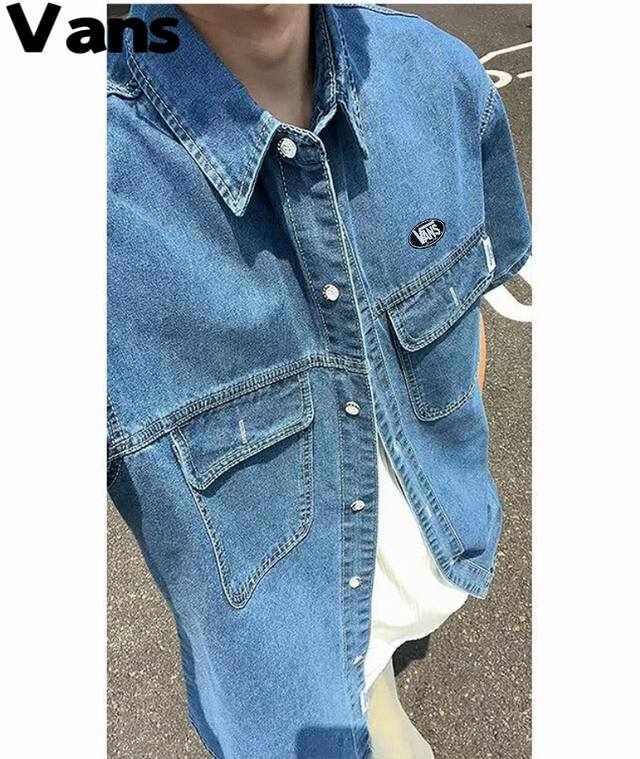 Vans' new summer style, a versatile men's washed denim casual short-sleeved shir