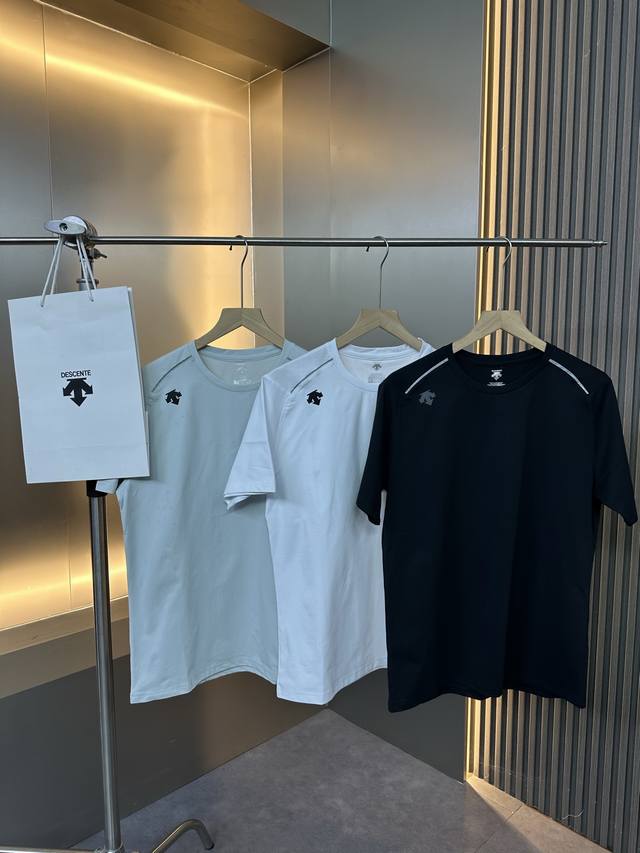 Descente's new 2025 summer patchwork, quick-drying T-shirt - Colors: Black, Whit