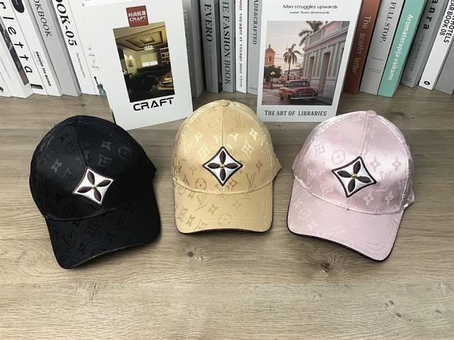 9495 Lv baseball cap hard top hat casual men and women duckbill cap face small v