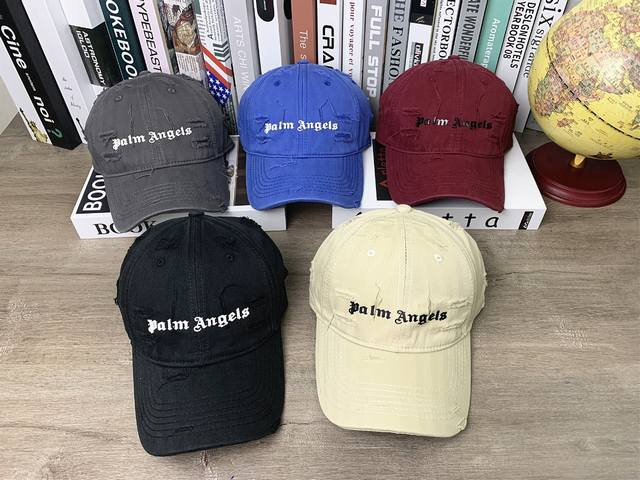 8156 Palm Angels Palm Angels cut hole baseball cap to make a distressed baseball