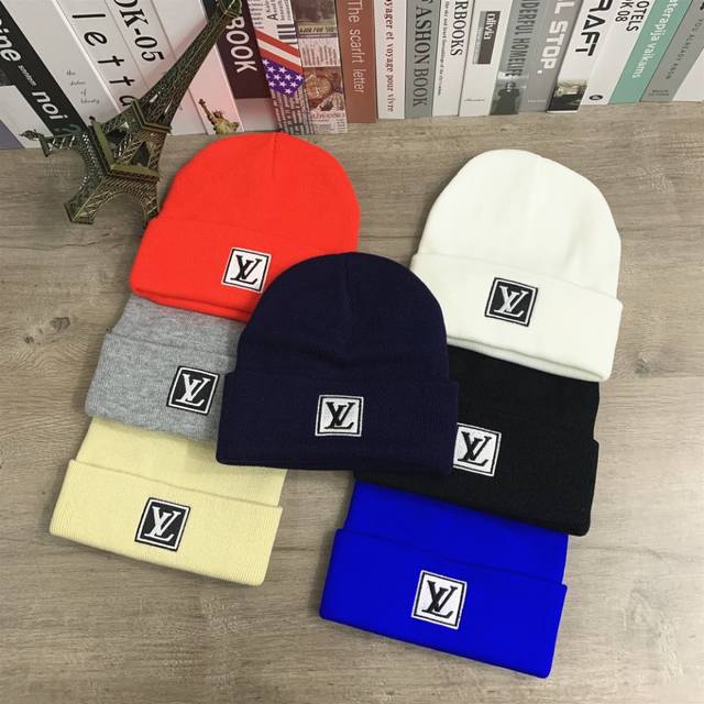 8717 Lv patch embroidered wool hat for men and women, cold hat, all-match styleO