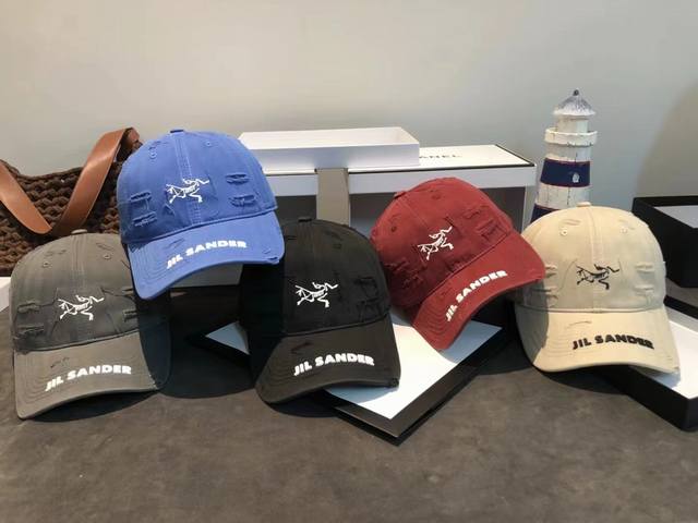 8244 Cut hole Arc'teryx print baseball cap all-matchAdjustable colors: black, bl