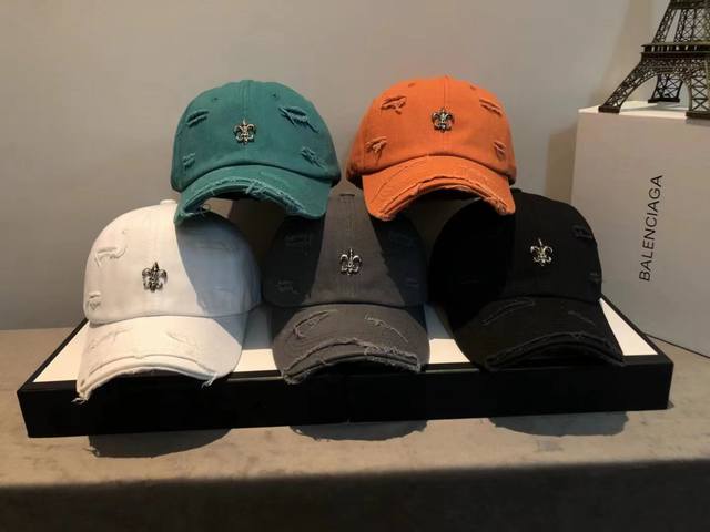 8160 Cut hole to make old baseball cap Adjustable color: orange, gray, green, bl