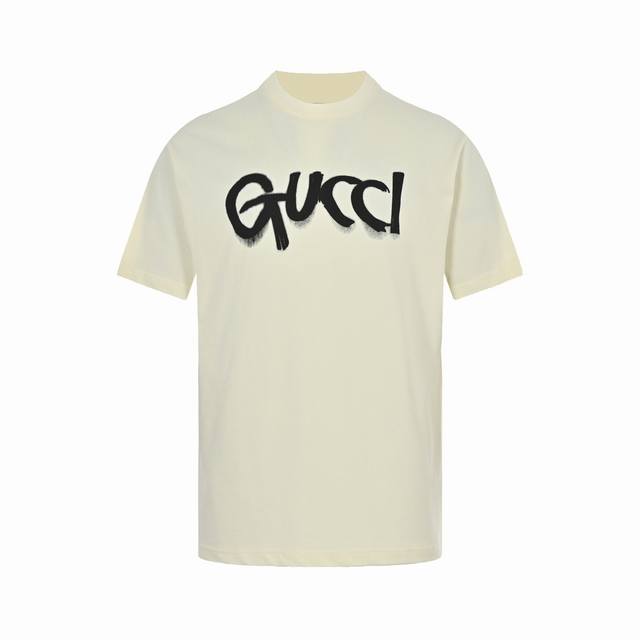 Gucci 23Ss graffiti letter print short-sleeves, new for spring and summer. High-