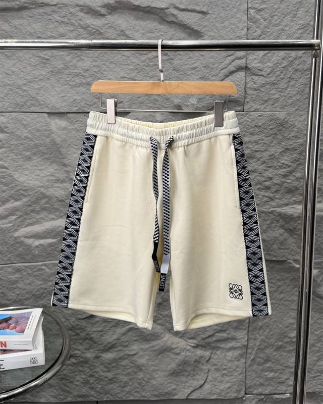 top-tier quality! Loewe's latest and most premium 2025 summer shorts, featuring