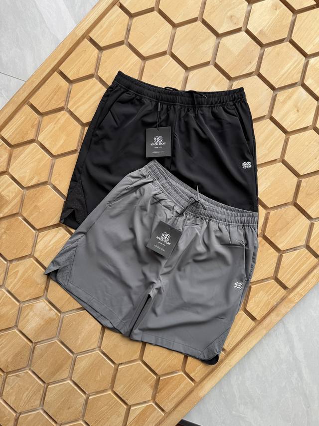 Kolon Sprot Men's Quick-Drying Shorts are now available! These shorts are perfec