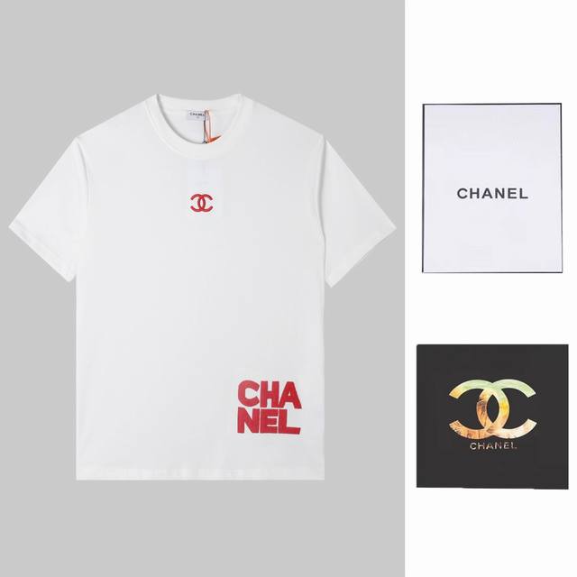 Chanel towel embroidered short-sleeve top. The front panel features high-end emb