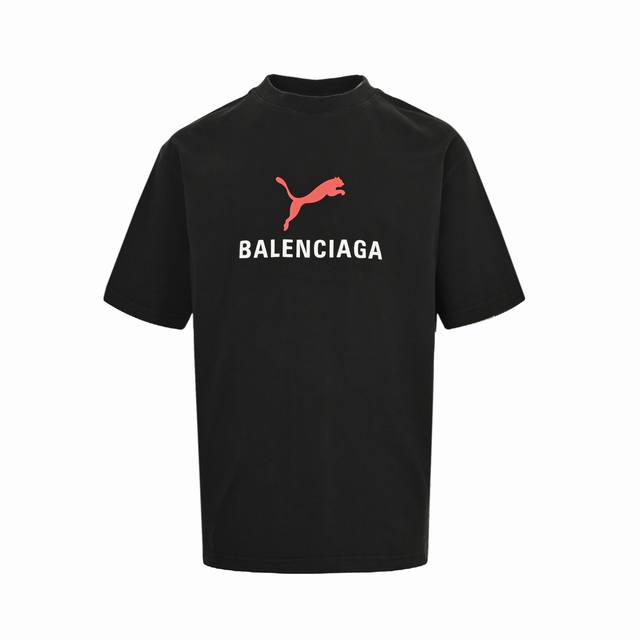 Balenciaga & Puma co-branded logo short-sleeve top features a thick, skin-feelin