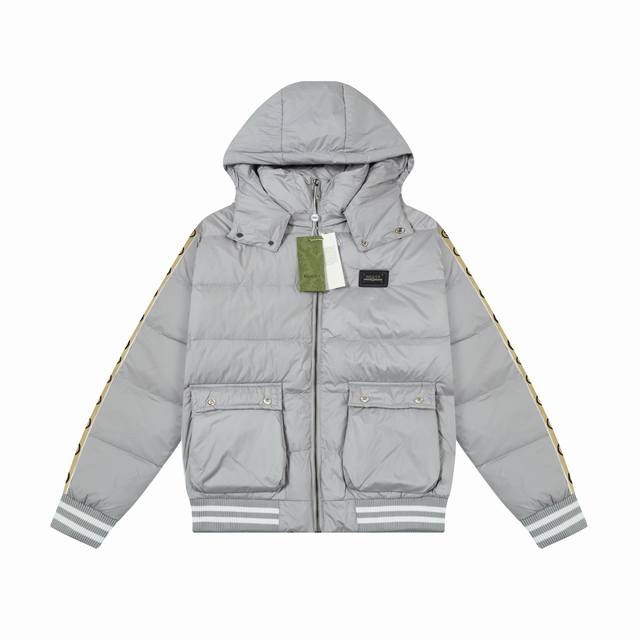 Gucci 2025 Fall/Winter new style down jacket with detachable hood and classic we