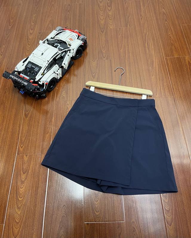 Hazzys women's trendy, casual, solid-color shorts and athletic skirts. Based on