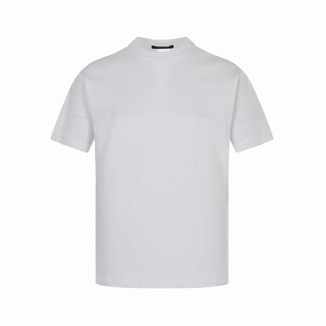 Louis Vuitton short-sleeve T-shirt features a classic embroidered logo on the ch