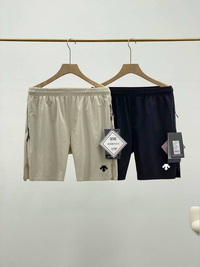 Descente Running men's woven running shorts, new summer release. These lightweig