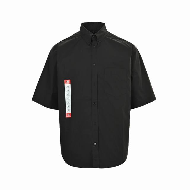 Balenciaga 25Ss size logo short-sleeved shirt. Made of wrinkle-resistant cotton,