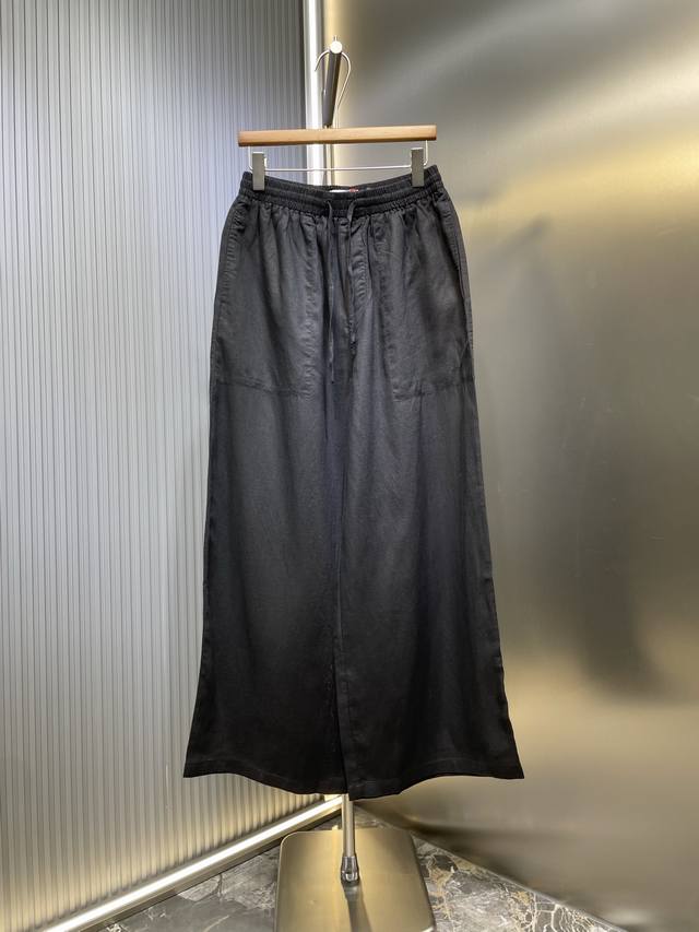 Loewe's top-quality original Anagram casual trousers are custom-made from thick