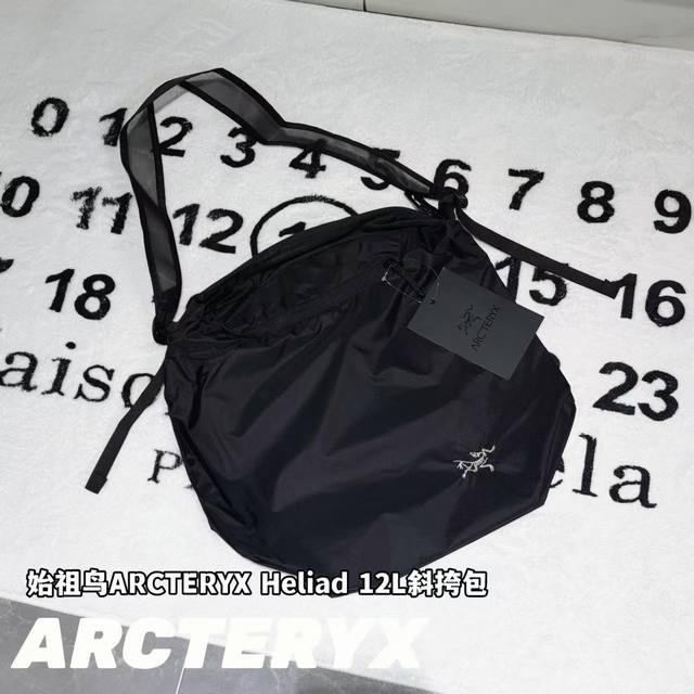 Arc'teryx Heliad 12L Crossbody Bag - Fabric: Original one-to-one woven and dyed