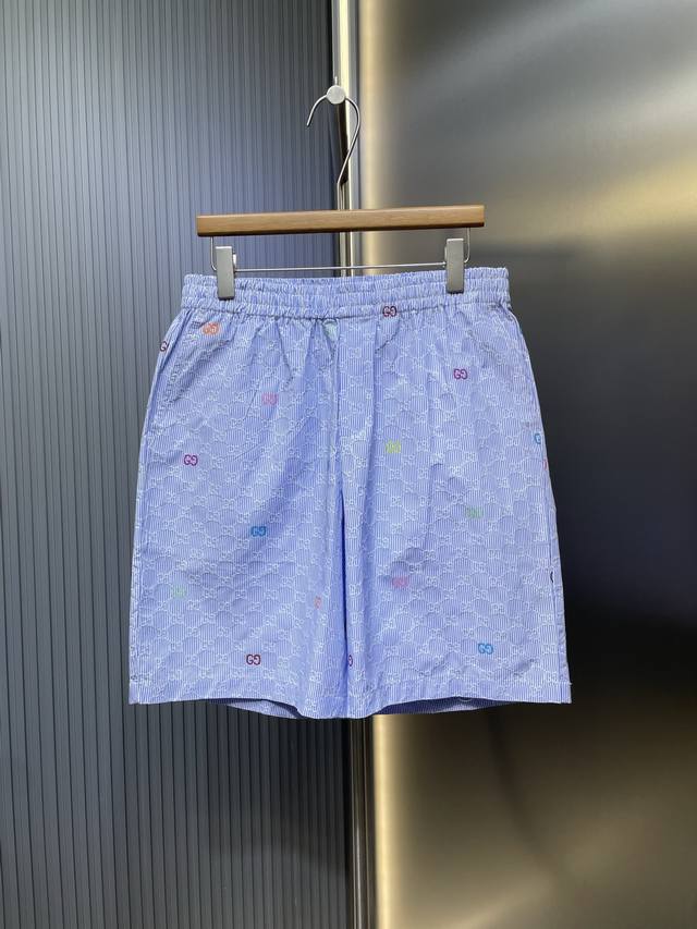 Gucci's premium 25Ss striped cotton shorts. A fresh take on the brand's classic