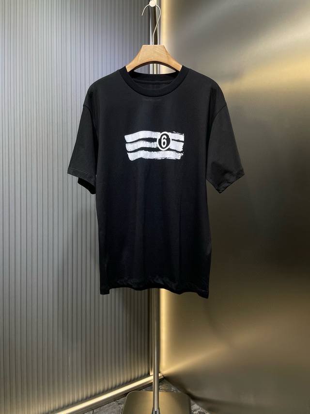 or crack after long-term wear. The high-density woven label is made of specially