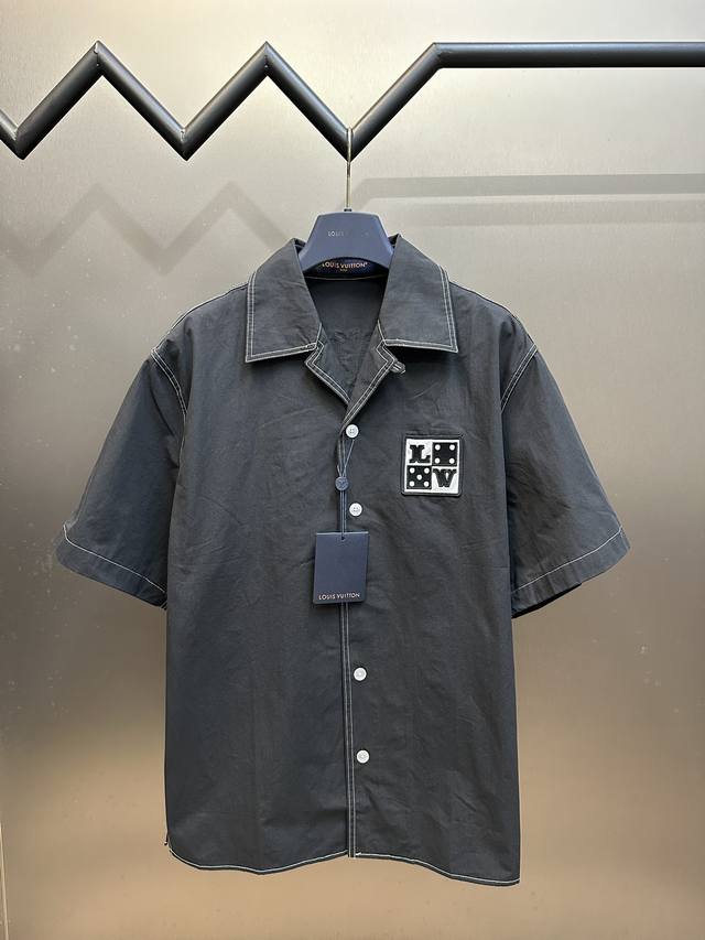 Lv Snowflake Velvet Patched Shirt is made from 40S*40S plain cotton fabric. The